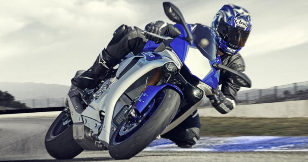 Yamaha R1 millésime